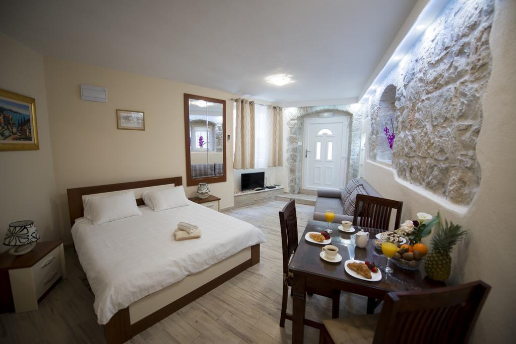 Stone Beauty Apartment สปลิท ภายนอก รูปภาพ
